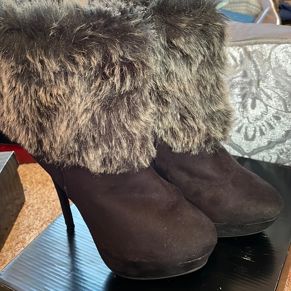 Black Fur Heel Booties, size 9